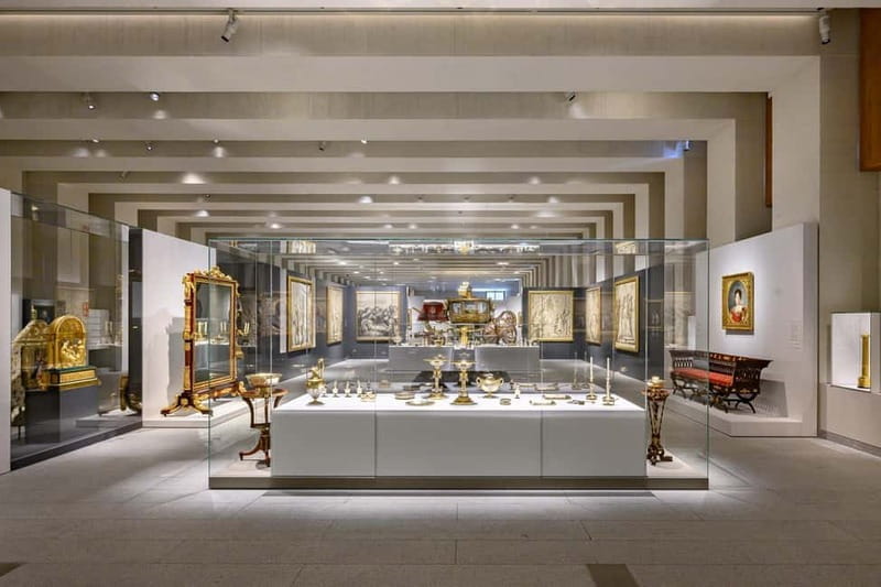 Royal Palace and Royal Collections Gallery Guided Tour - The Royal Palace: A Feast for the Senses