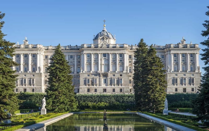 Royal Palace of Madrid: Private tour with entrance included - Key points / Takeaways