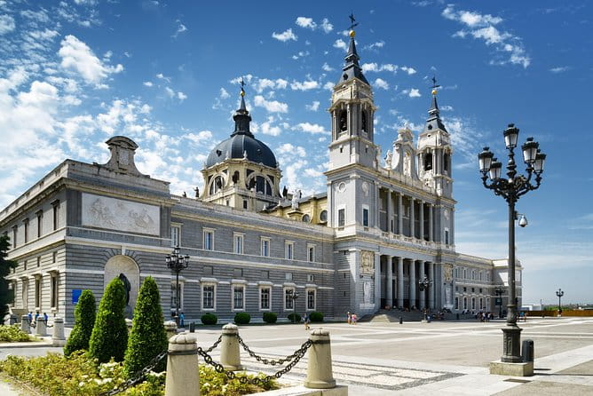 Royal Palace of Madrid Private Tour with Tickets - Practical Details and Tips