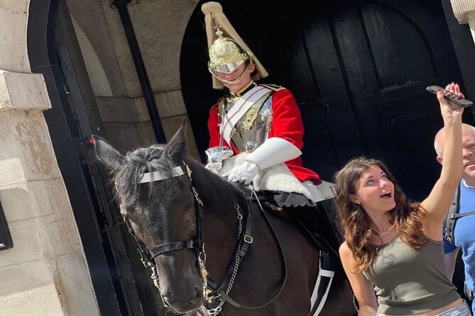 Royal Westminster and Changing of the Guard Tour - Accessibility and Fitness Level