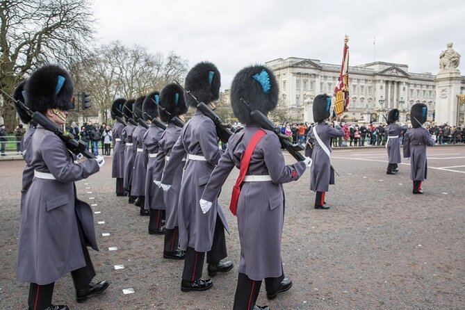 Royal Westminster and Changing of the Guard Tour - What to Expect on the Tour