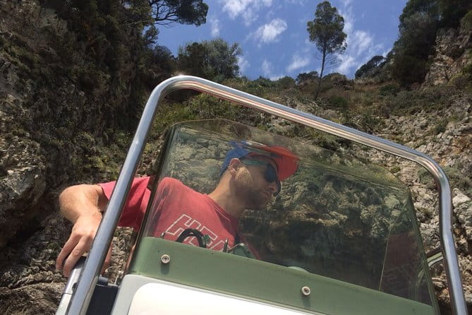 Rubber dinghy to rent Joker Boat Coaster 470 40CV (Without License) - Final Thoughts: Who Will Love This?