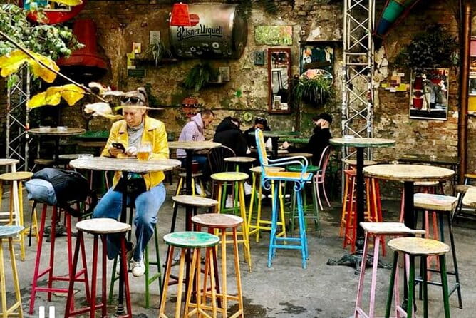 Ruin Pub Walking Tour with a Local Hostess in Budapest - Who Will Love This Tour?