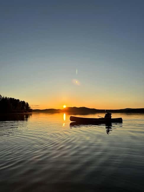 Ruka : Summer evening canoeing on the lake Rukajärvi - Key Points / Takeaways