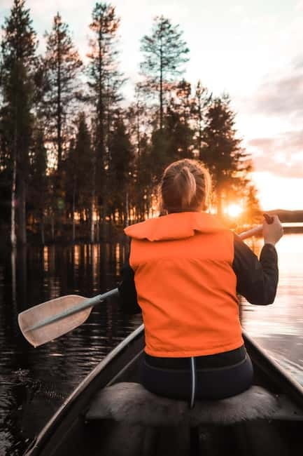 Ruka : Summer evening canoeing on the lake Rukajärvi - The Cozy Break & Evening Atmosphere