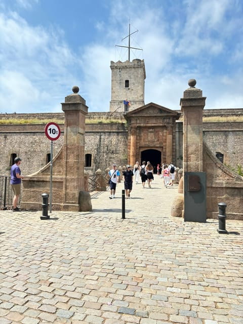 Running tour: Keep fitness & explore Barcelona - FAQ