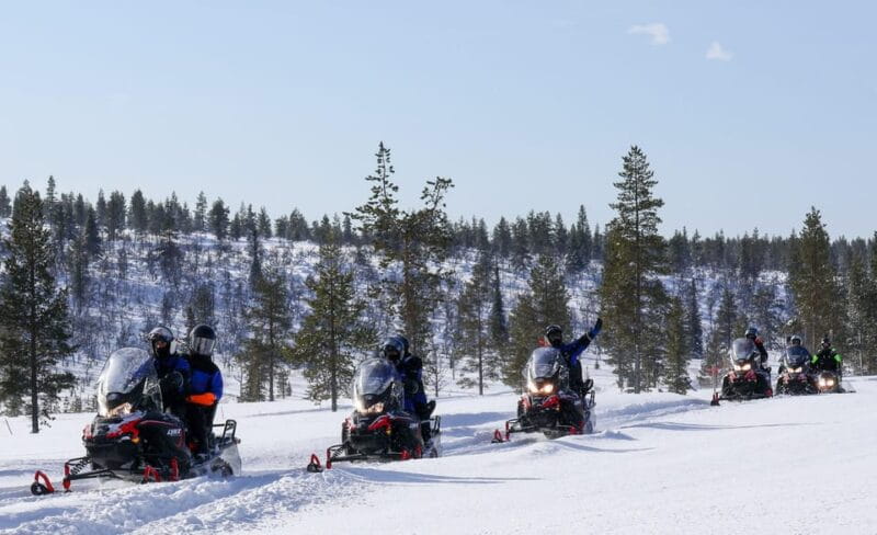 Saariselkä: Ice Fishing Safari by Snowmobile - Key points / Takeaways