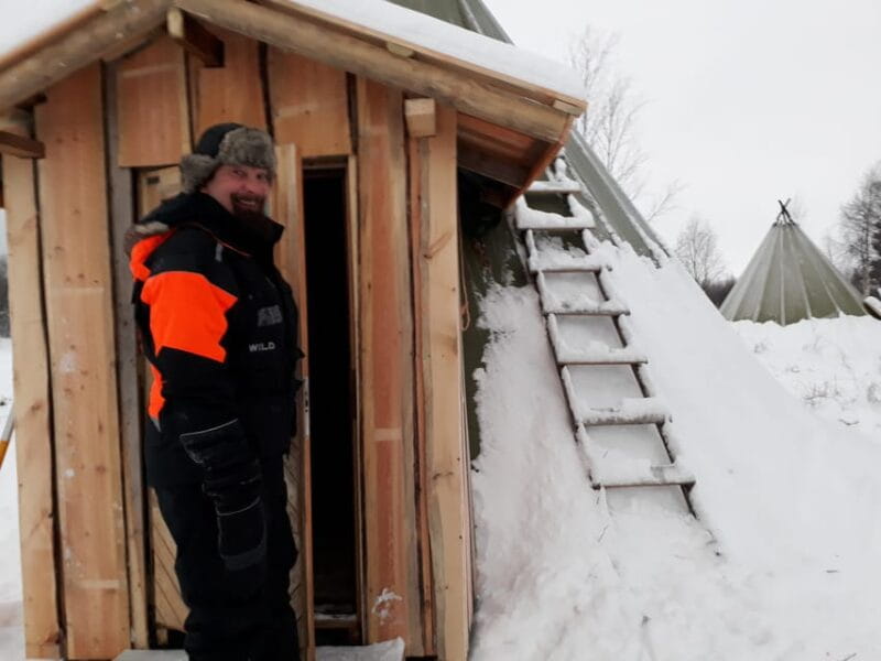 Saariselkä: Ice Fishing Tour to Lake Inari, reindeers& lunch - Key points / Takeaways