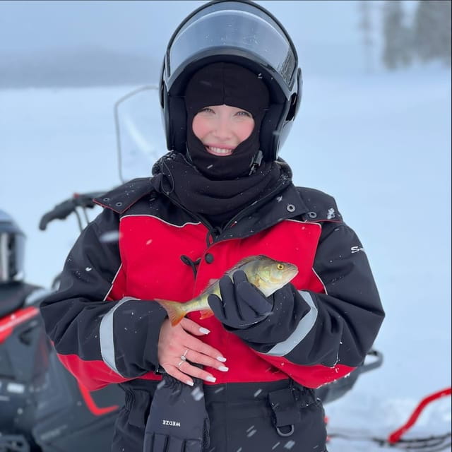 Saariselkä: Ice Fishing Tour to Lake Inari, reindeers& lunch - Discovering the Arctic’s Hidden Treasures