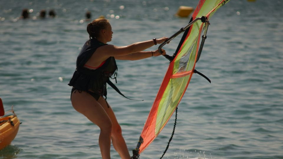 S'Agaró - Costa Brava: 2-hours Windsurfing Lesson - Key Points