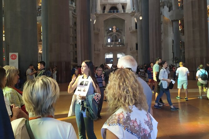 Sagrada Familia English Guided Tour & Optional Tower Access - Customer Reviews and Satisfaction