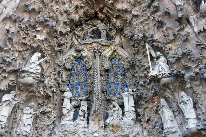 Sagrada Familia Guided Tour with Fast-Track Entry - The Guided Tour: Content and Quality