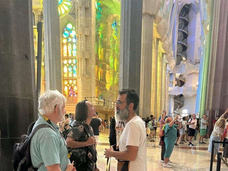 Sagrada Familia Guided Tour with Skip-the-Line Entry Ticket - Moving to the Passion Facade and Beyond