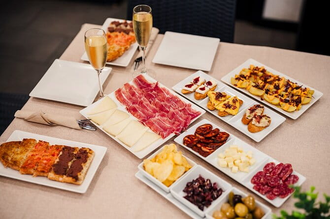 Sagrada Familia Jamon & Tapas Tasting Experience - FAQ