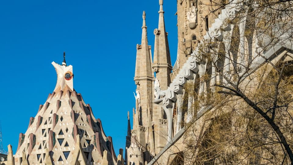 Sagrada Familia, Park Güell and Casa Batlló Guided Tour - Things To Know