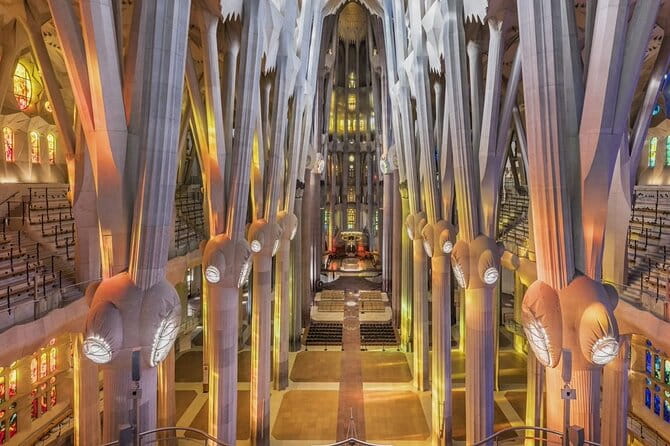Sagrada Familia: The Golden Hour with Skip the line Tickets - Introduction: A Unique Way to Experience the Sagrada Família