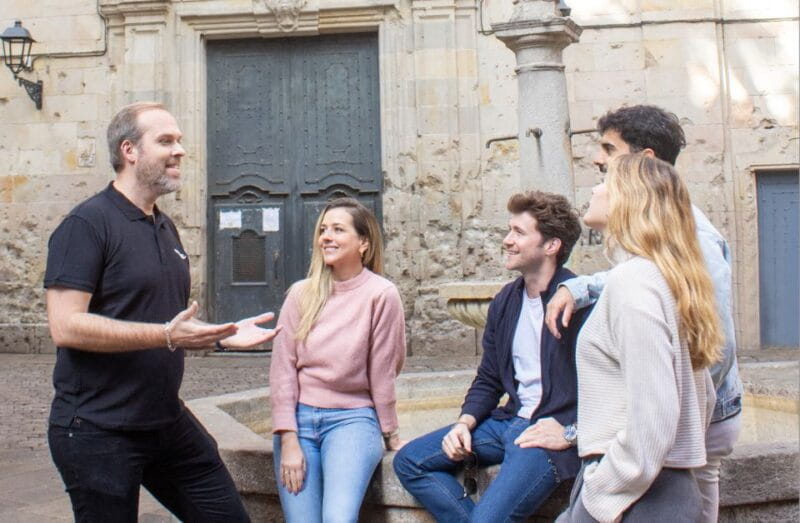 Sagrada Familia with Official Guide & Fast-Track Entry - Practical Considerations: Timing, Cost, and Group Size