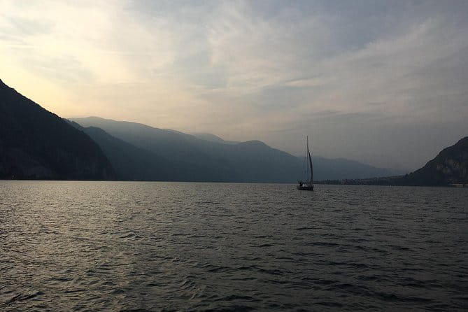 Sailing at Sunset on Lake Como: How to escape from daily routine - Practical Tips for Making the Most of Your Sunset Sail