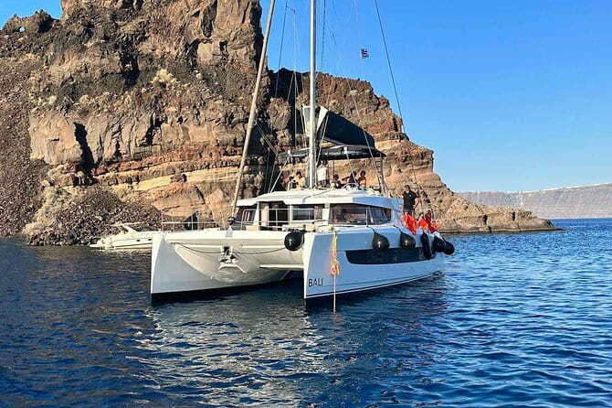 Sailing Cruise in Santorini With Fairwind - The Experience in Detail