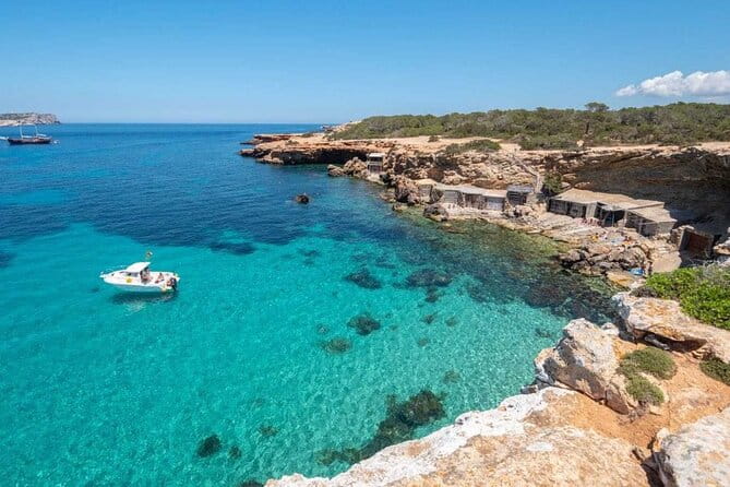 Sailing Day Trip in Ibiza, 7 guests - Key Points