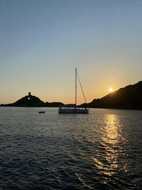 Sailing excursion to the Lérins Islands - cruise - Discovering the Lérins Islands: A Feast for the Senses