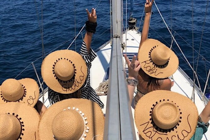 Sailing tour and lunch on board Sorrento and Capri - Price and Value