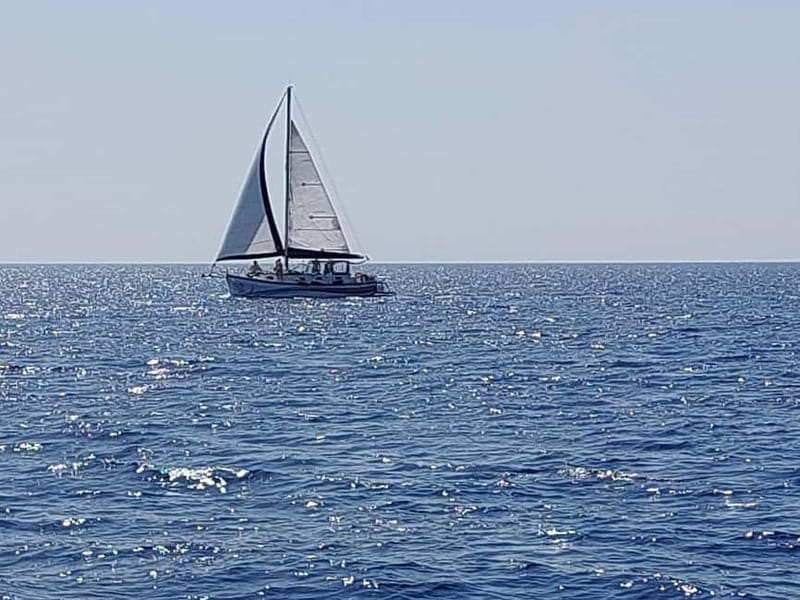 Sailing tour around Lindos with food and drinks - FAQ