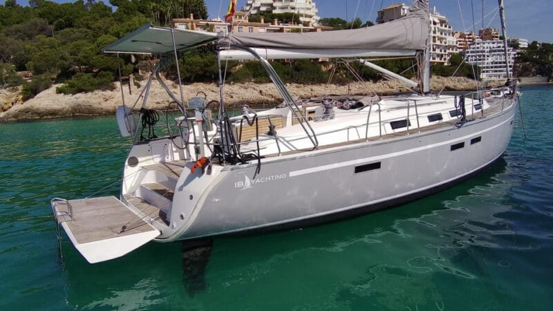 Sailing Tour: Explore Bahia de Palma with Tapas & Drinks - Exploring Mallorca from the Water: A Detailed Look