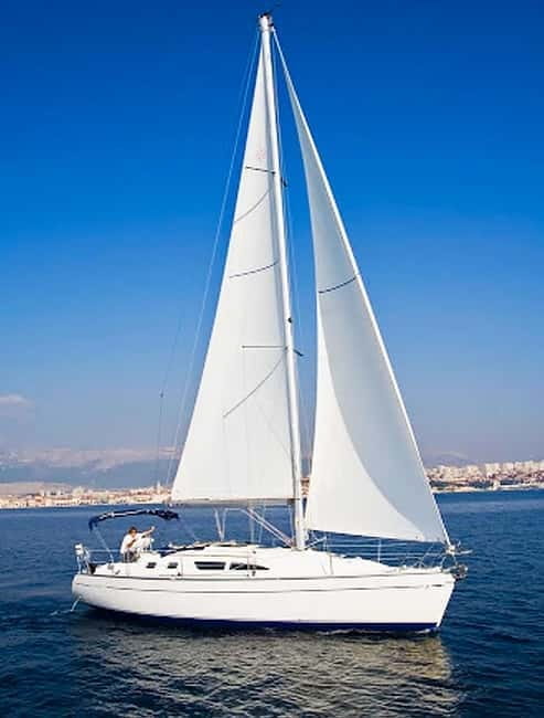 Sailing tour on Salento coast - The Boat and Crew: What to Expect