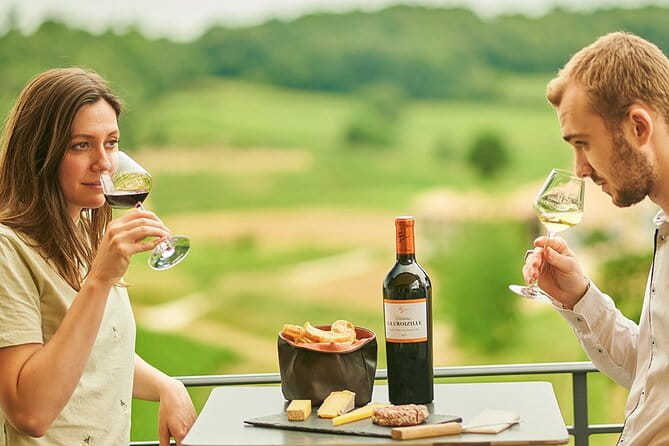 Saint-Emilion Grand Cru Classé: Gourmet Visit in English - Two Distinct Wineries: Tradition vs. Modernity