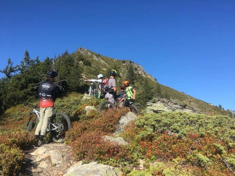 Saint-Georges d'Hurtières: Guided electric mountain bike tour (Enduro) - Starting Point: The Charm of Saint-Georges dHurtières