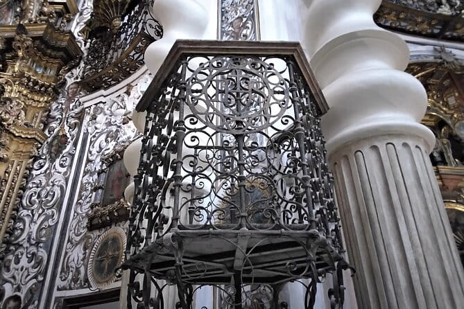 Saint Luis de los franceses Church - Entering the Deep: A Detailed Look at the San Luis de los Franceses Tour