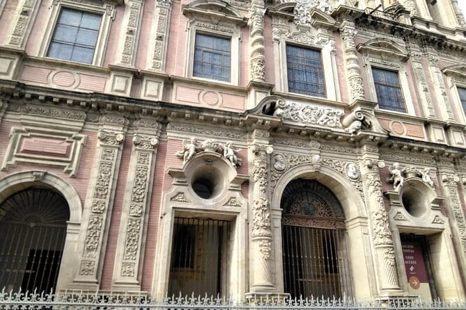 Saint Luis de los franceses Church - FAQs