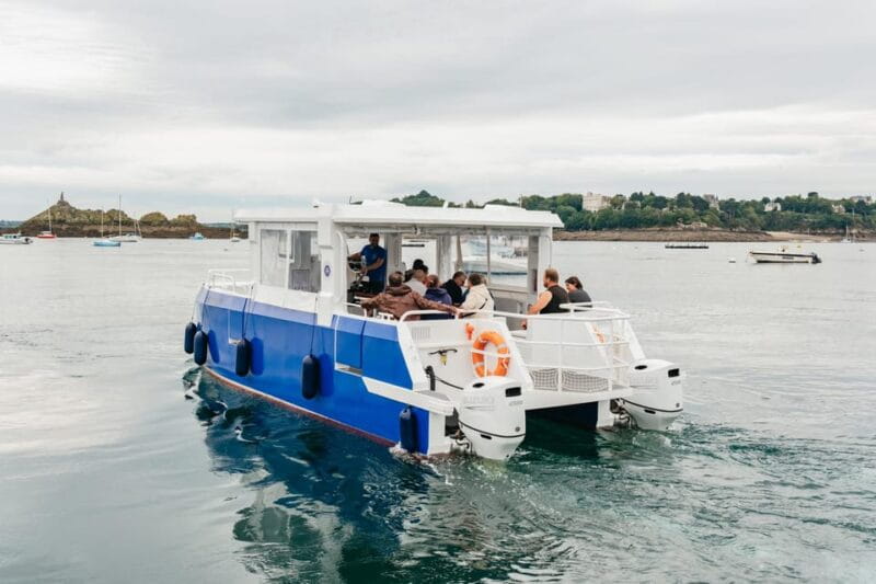 Saint-Malo: Guided Boat Tour with Local Captain - Discovering Saint-Malo From the Water
