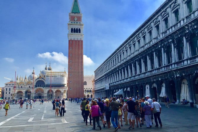 Saint Marks Basilica, Doge's Palace and Gondola tour in Venice - FAQ
