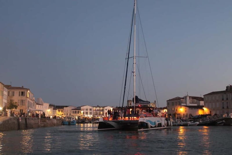 Saint-Martin-de-Ré : Sunset Catamaran Cruise (2h00) - Navigating the Details of the Sunset Catamaran Experience