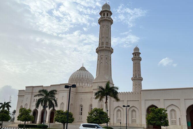Salalah City Tour: Nature, Culture, History, Food, Shopping - Haffa Souk Exploration