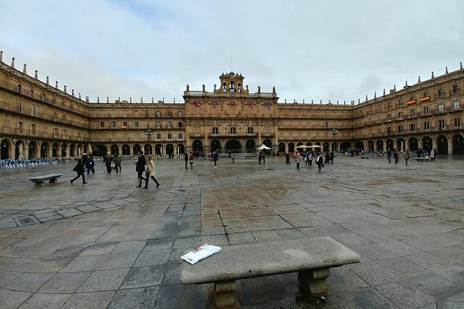 Salamanca and Avila Private Tour from Madrid with Hotel Pickup - Walking the Walls of Avila
