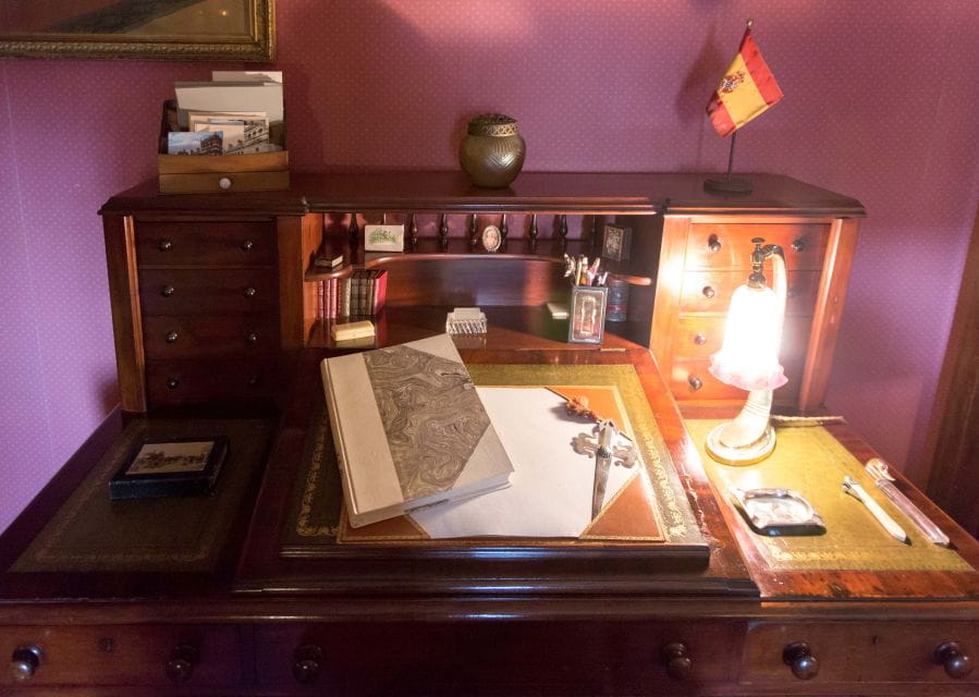 Salamanca: Monterrey Palace Audio-Guided Tour - Things To Know