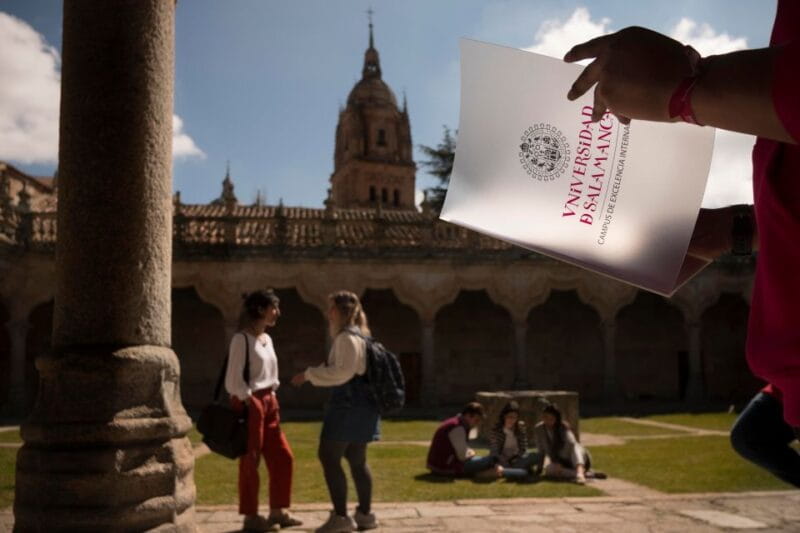 Salamanca Sightseeing Walking Tour with Local Guide. Spanish - Key Points / Takeaways