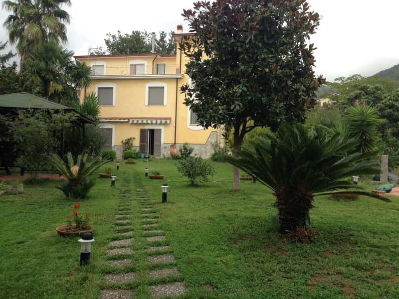 Salerno: Relax day in the green: Cooking Class, Pool, Dinner - Discovering the Experience in Depth