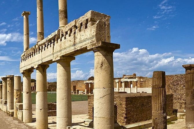 Salerno Shore Excursion: Private Pompeii Tour - Exploring Pompeii with Your Private Guide