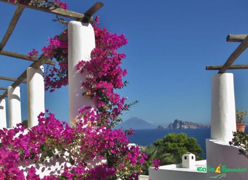 Salina Panarea Stromboli by night - FAQs