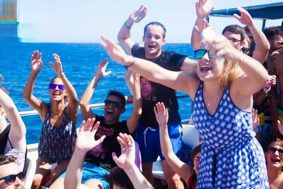 Salou: 2-Hour Boat Party With Drinks and Music - Meeting Points and Pickup
