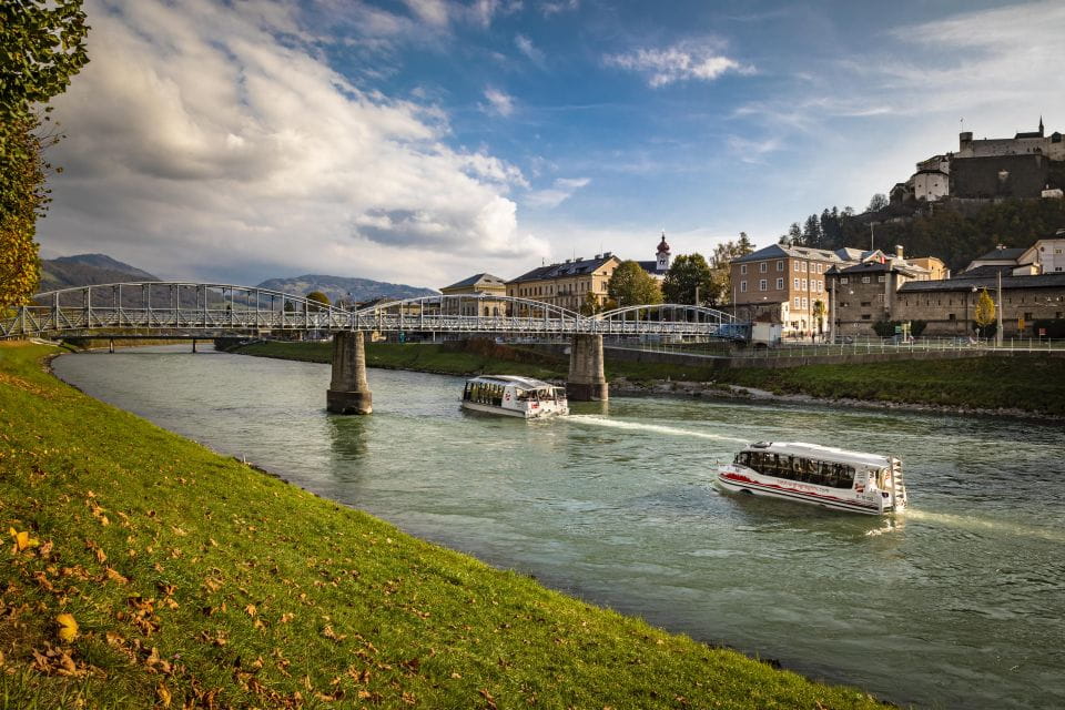 Salzburg: Amphibious Audio Guided Tour on Land and Water - Splash Into the River