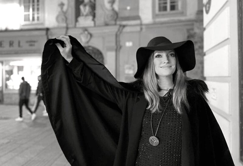 Salzburg: Ghostly Walking Tour - Exploring Salzburg’s Dark Side: A 1.5-Hour Journey into the City’s Shadows