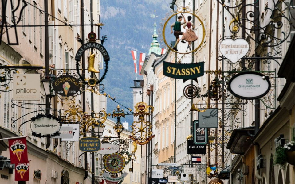 Salzburg: Sound of Music Exploration Game - Exploring Salzburg Locations