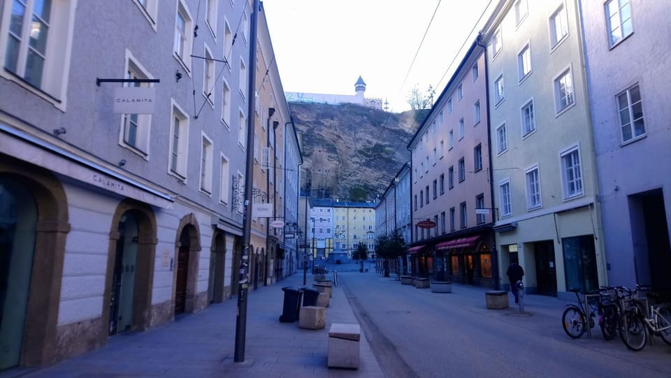 Salzburg: Sound of Music Sightseeing Walk With Audio Guide - The Von Trapp Family