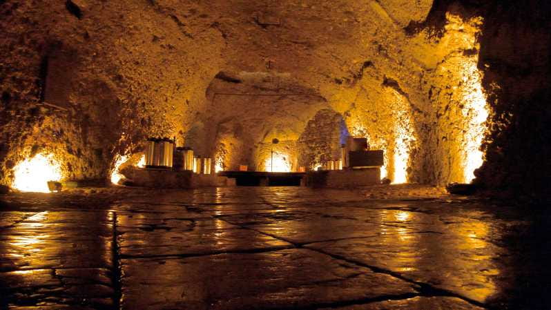Salzkammergut: Audioguided Sandstone Beer Cellar Tour - Guided Experience