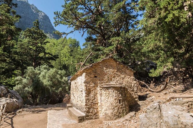 Samaria Gorge Hiking From Chania - Group Size and Cancellation